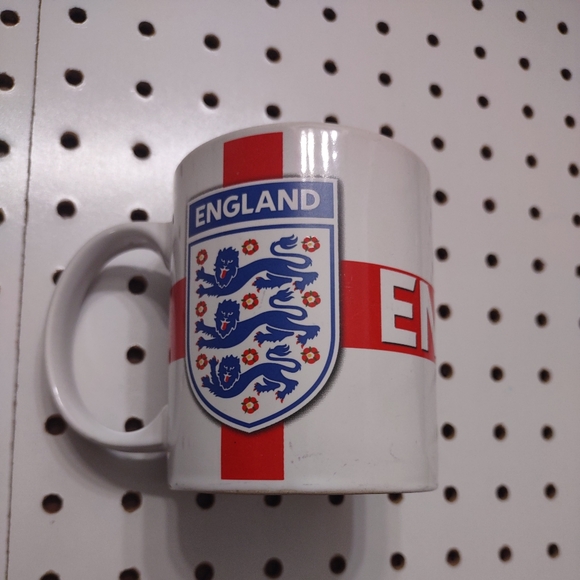 England Three Lions Coffee Mug - Picture 1 of 8